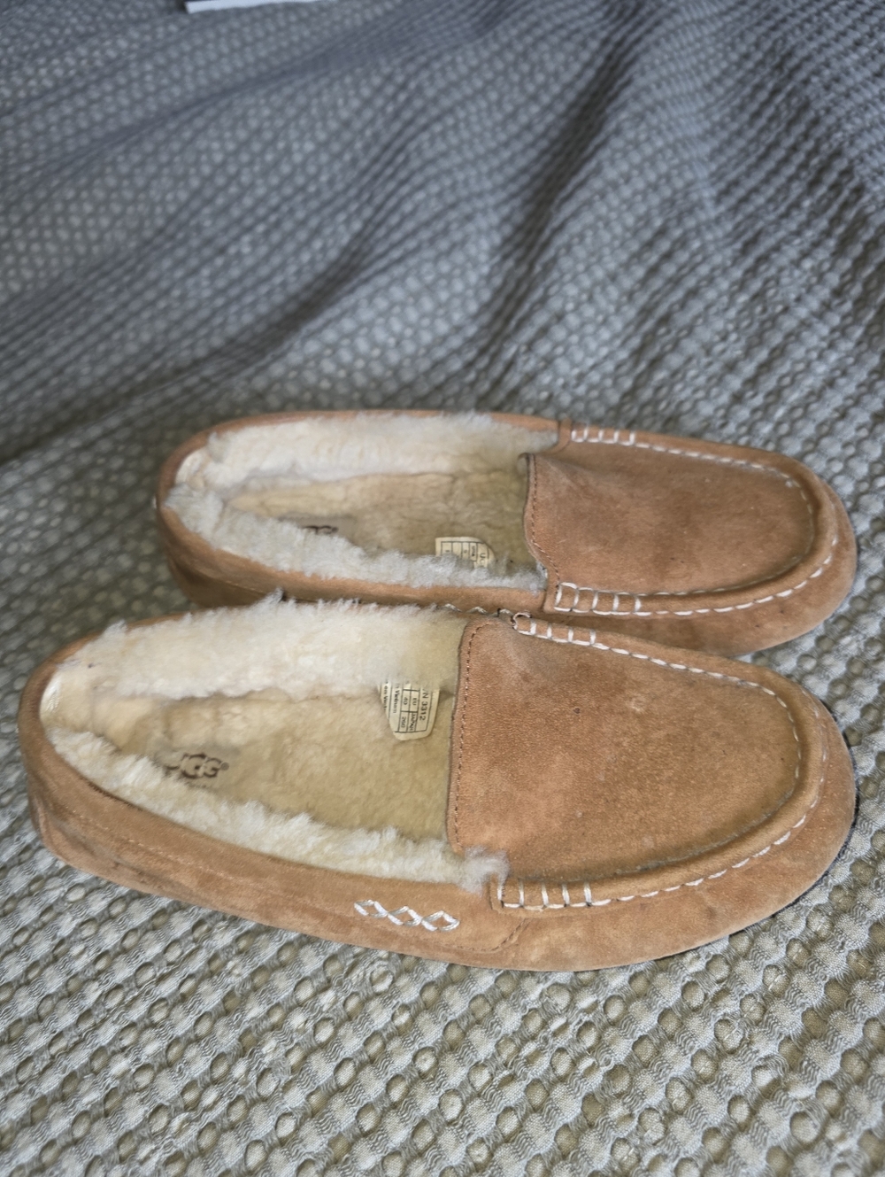 Ugg Brown Suede Slippers Size 9 Womens